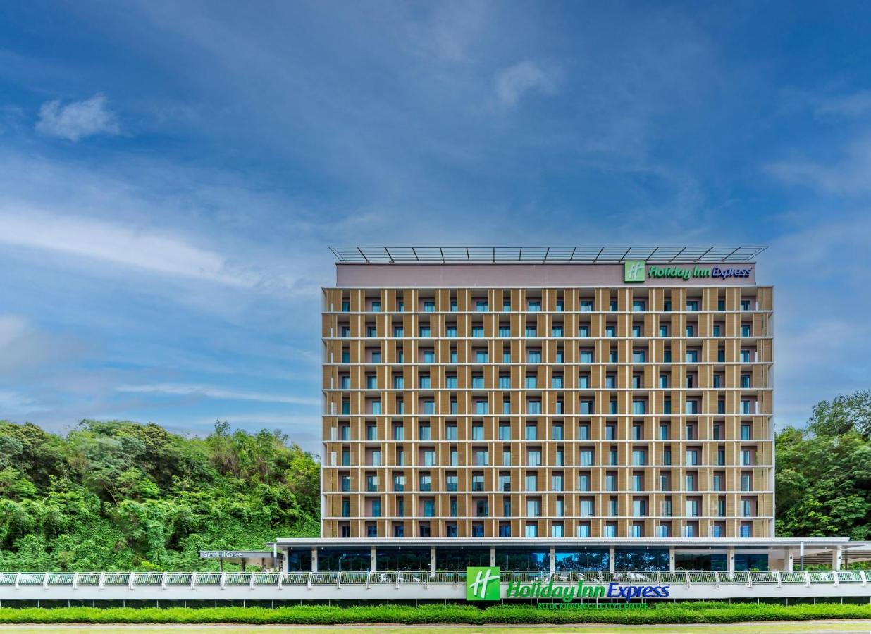 Holiday Inn Express Kota Kinabalu City Centre By Ihg Экстерьер фото