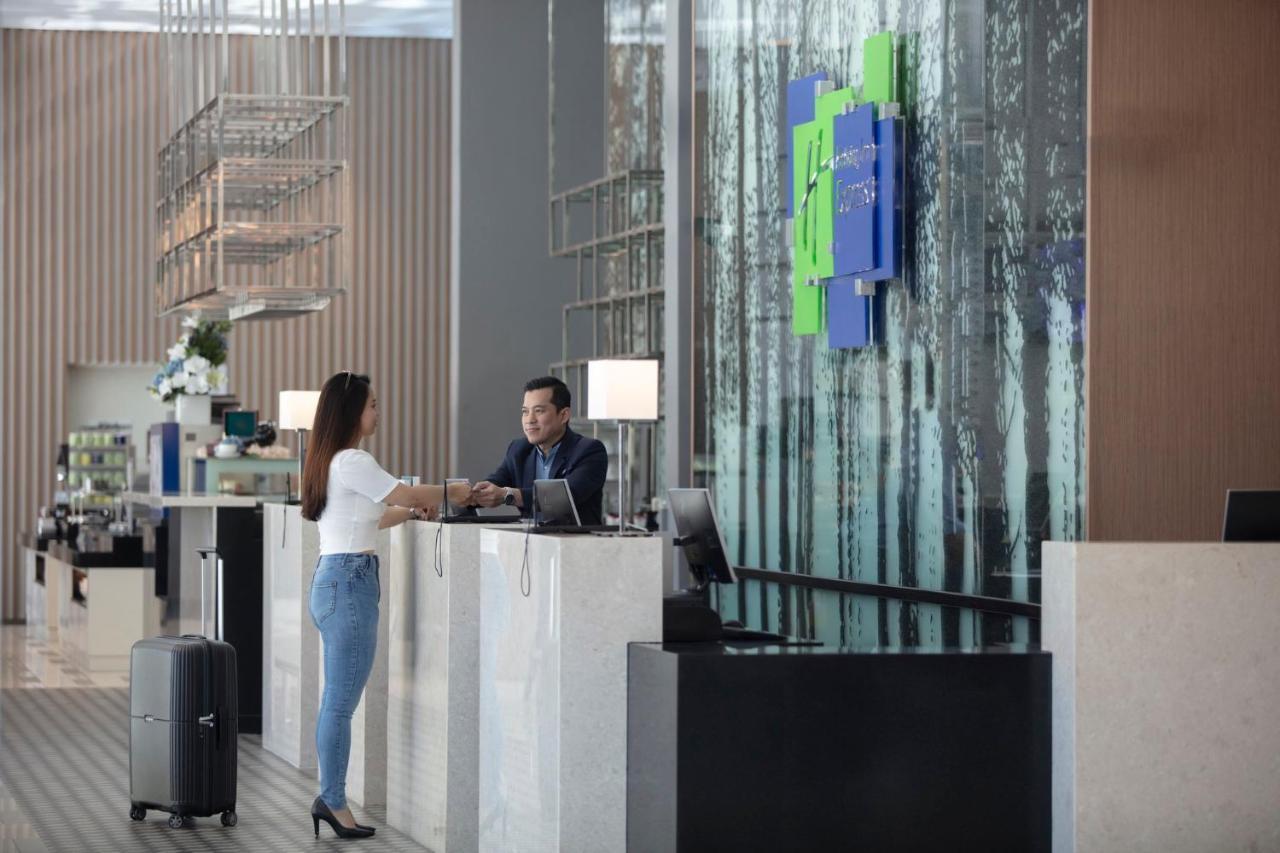 Holiday Inn Express Kota Kinabalu City Centre By Ihg Экстерьер фото